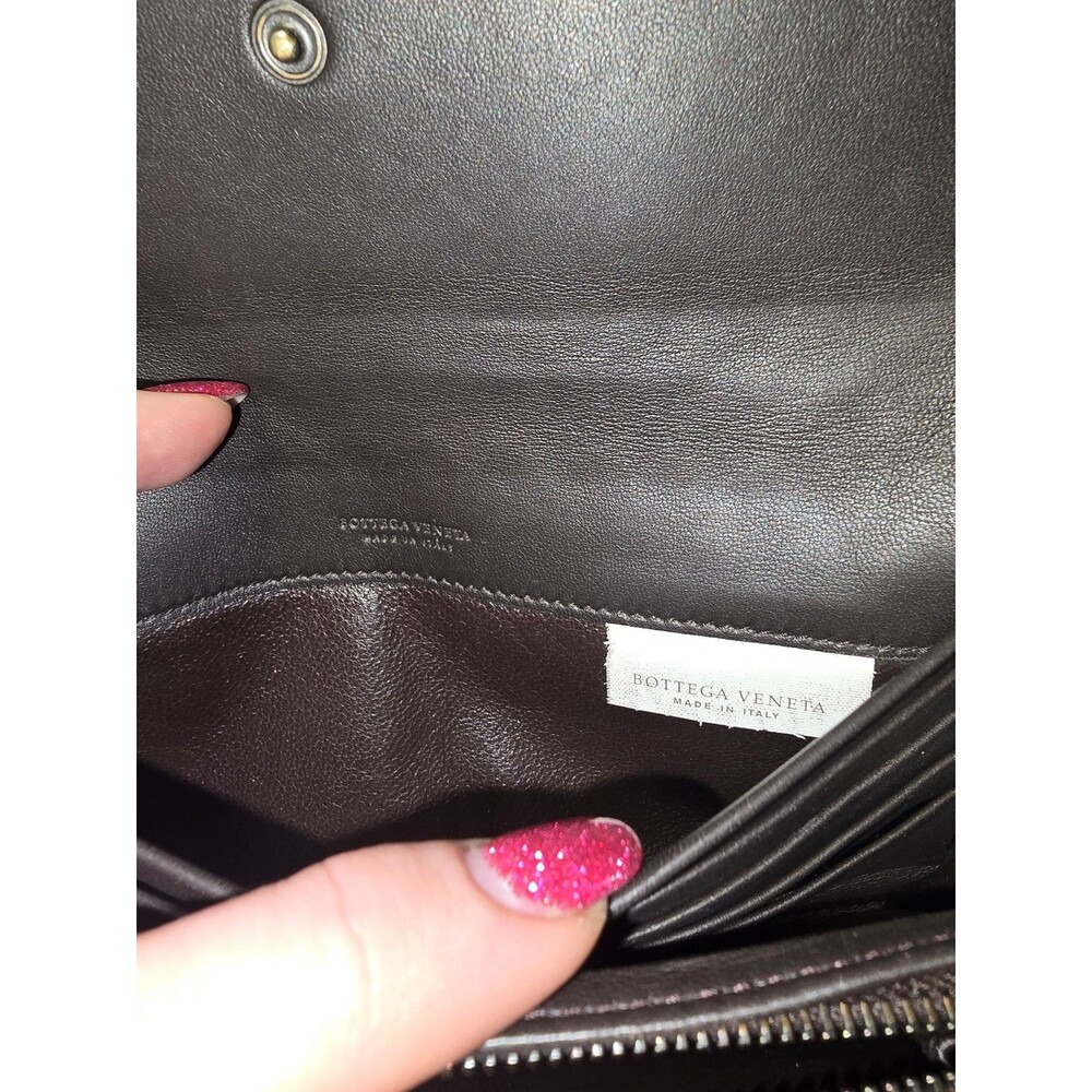 Dual Color Bottega Veneta Wallet with Entrupy Cert - Picture 7 of 10